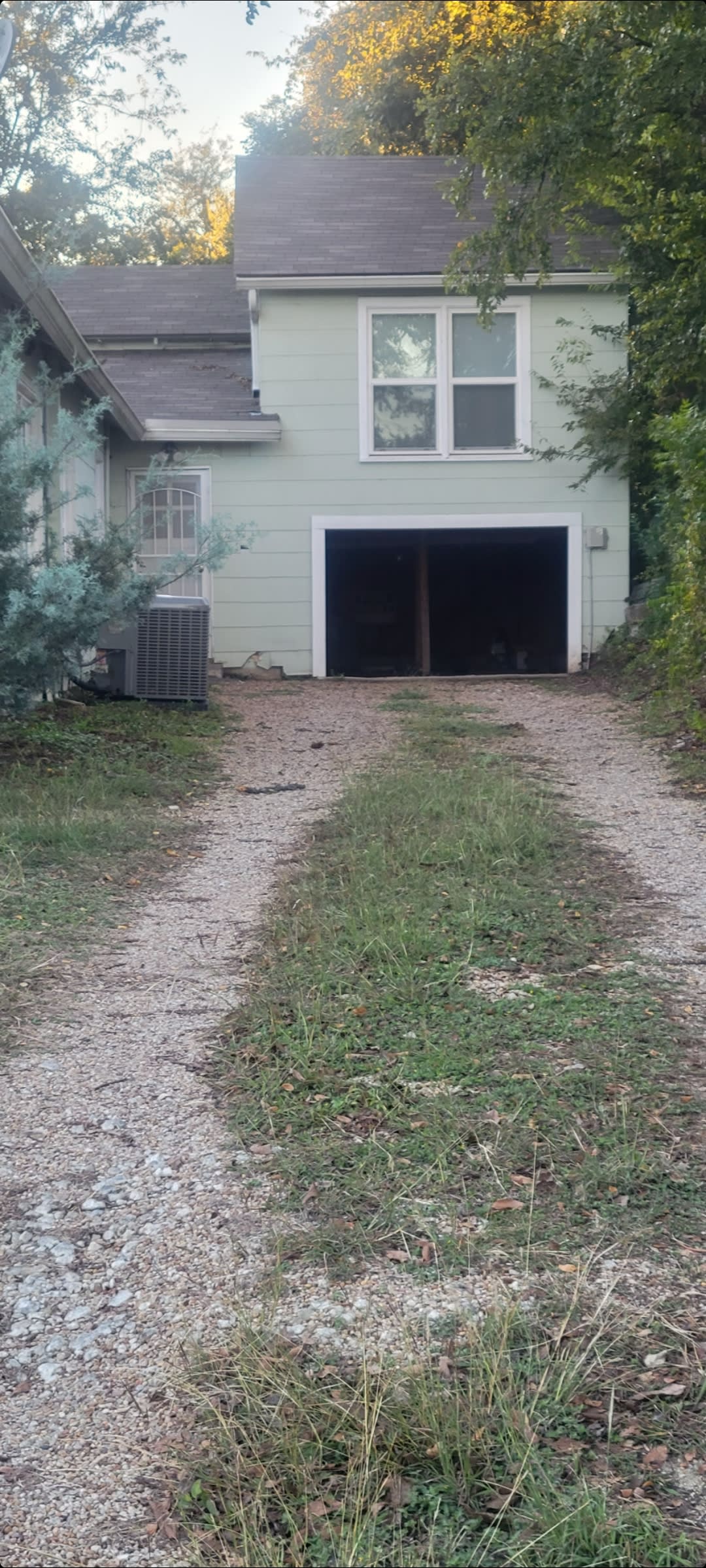 615 Ward Street – photo 1 of 2