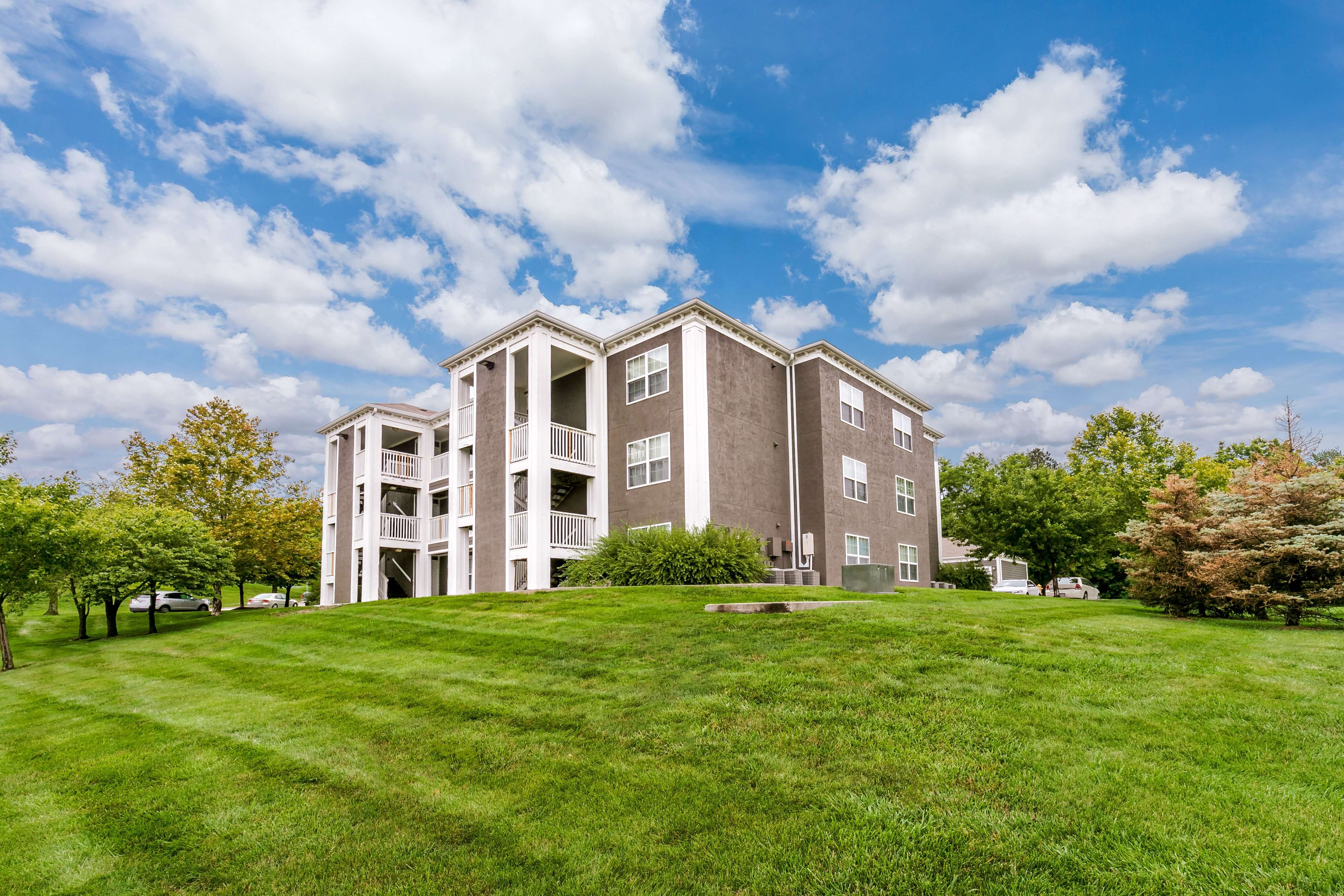 Jefferson Park Apartments – photo 1 of 18