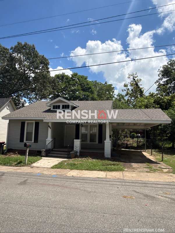 704 N 17th Ave – photo 1 of 10