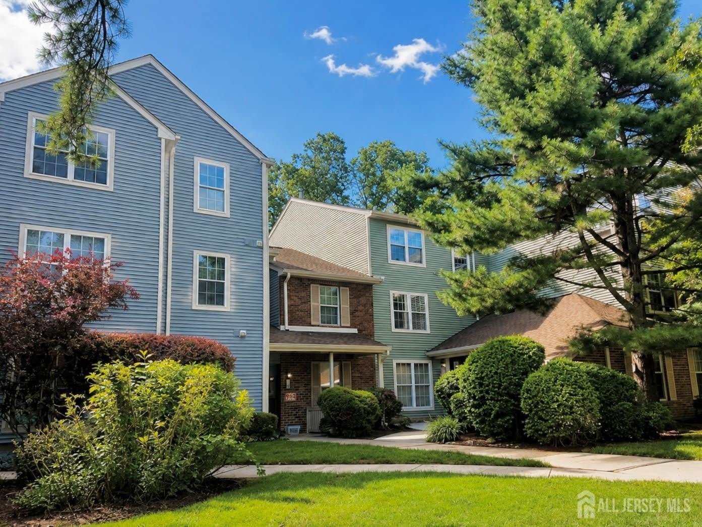 7302 elm Court – photo 1 of 19