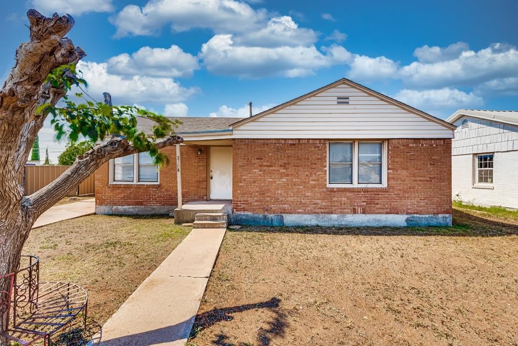 2708 Delano Ave – photo 1
