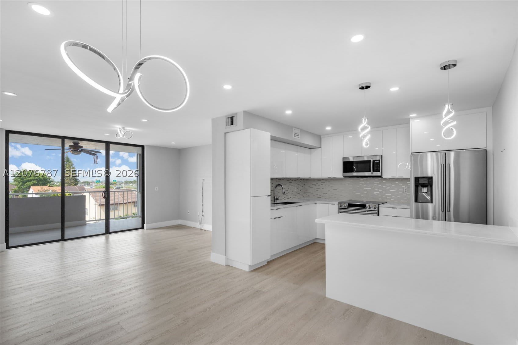 11755 SW 18th St – photo 1