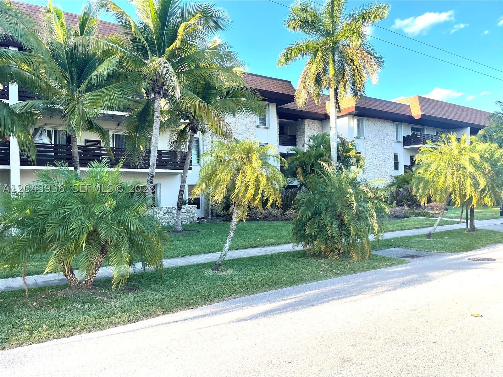 7477 SW 82nd St – photo 1 of 13