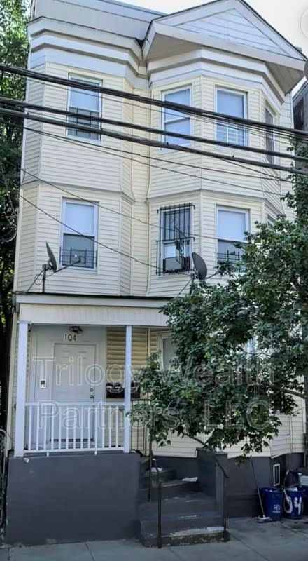 104 South 12th Street – photo 1