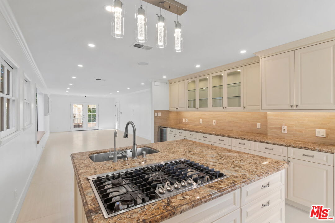 2128 Camden Avenue – photo 1
