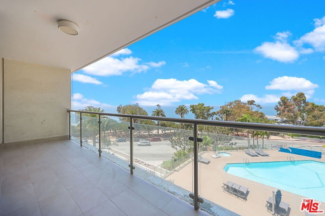 201 Ocean Ave – photo 1