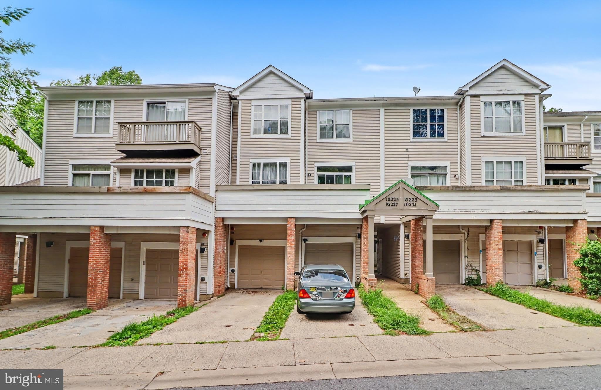 10225 COVE LEDGE Court – photo 1 of 42