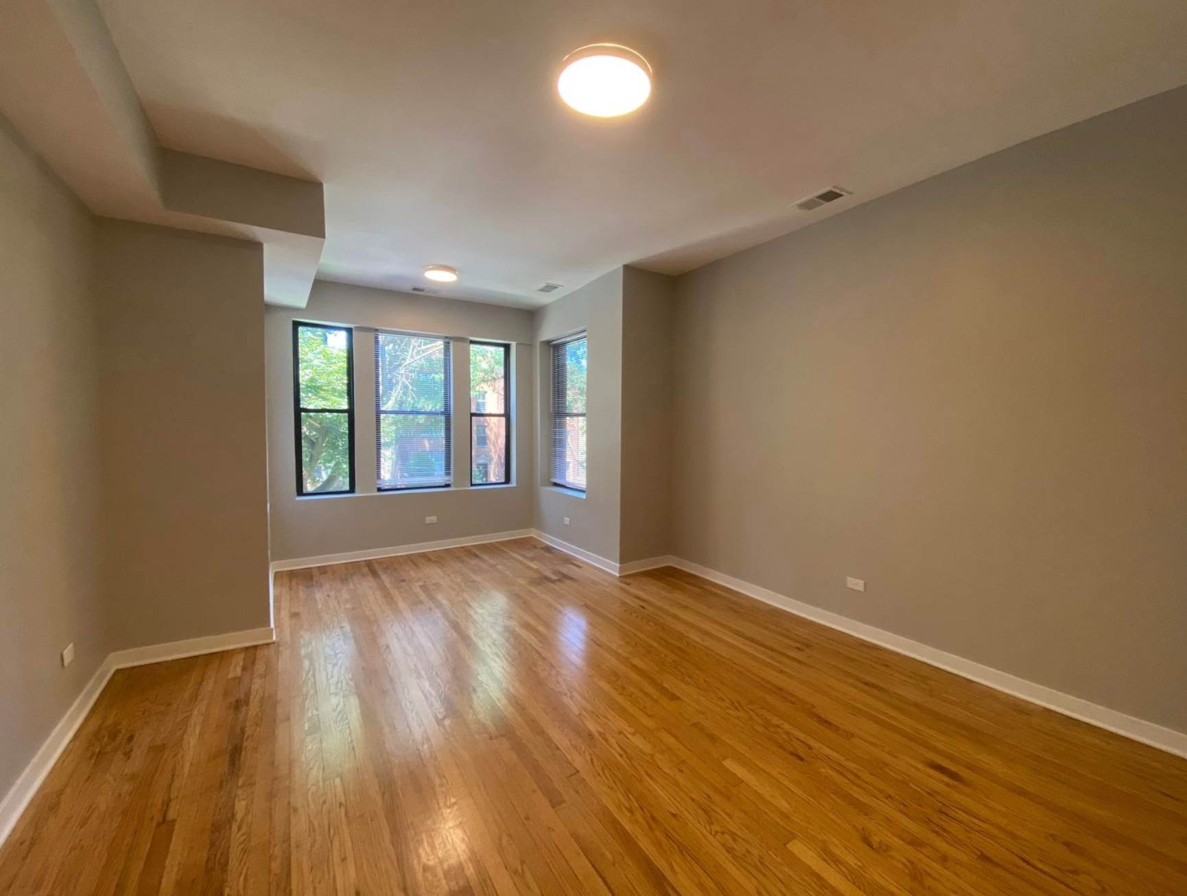 1745 W Wallen Ave – photo 1
