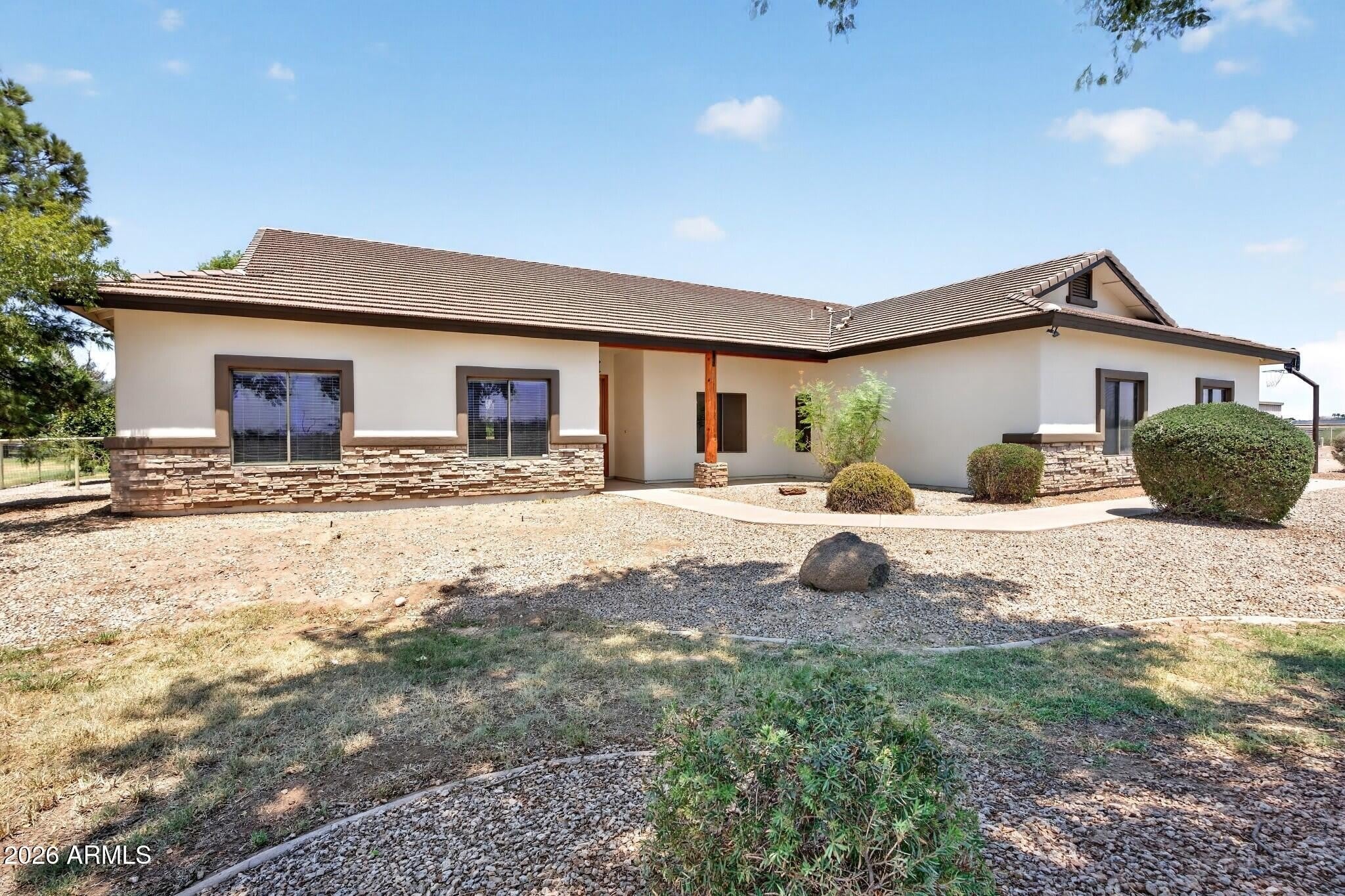 3002 E SHERRY Lane – photo 1