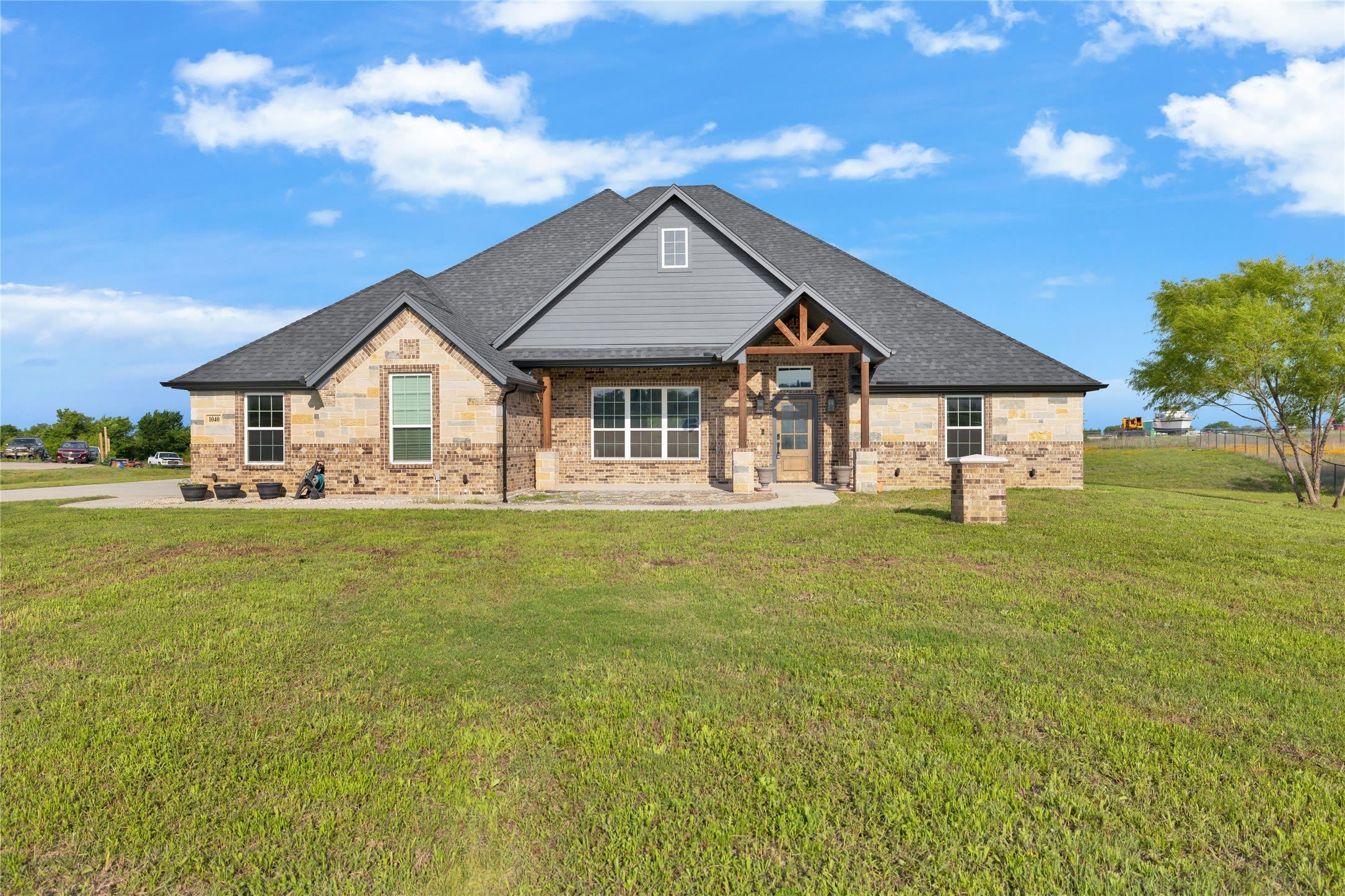1040 Cloudy Court – photo 1