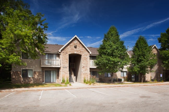 Windsor Square By Broadmoor – photo 1 of 9