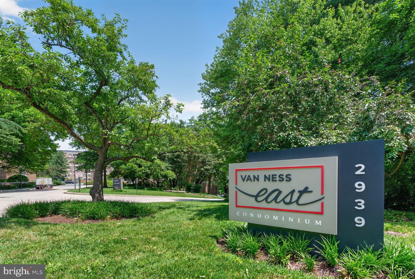 2939 VAN NESS Street NW – photo 1