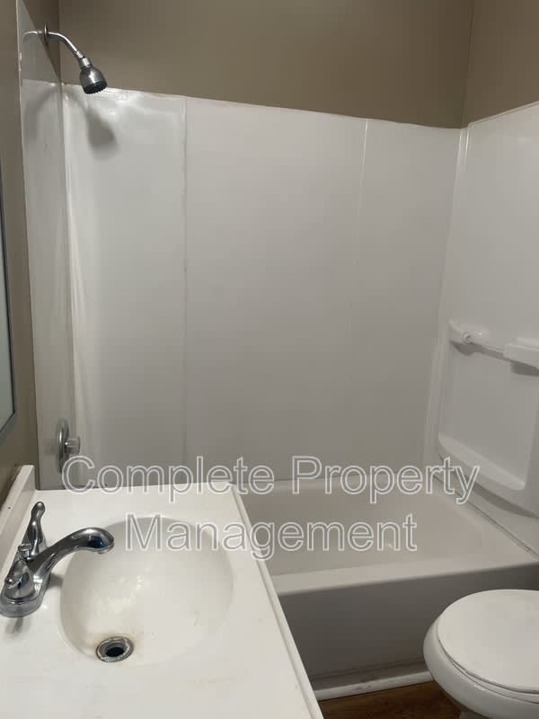 8211 Rugby Avenue – photo 1