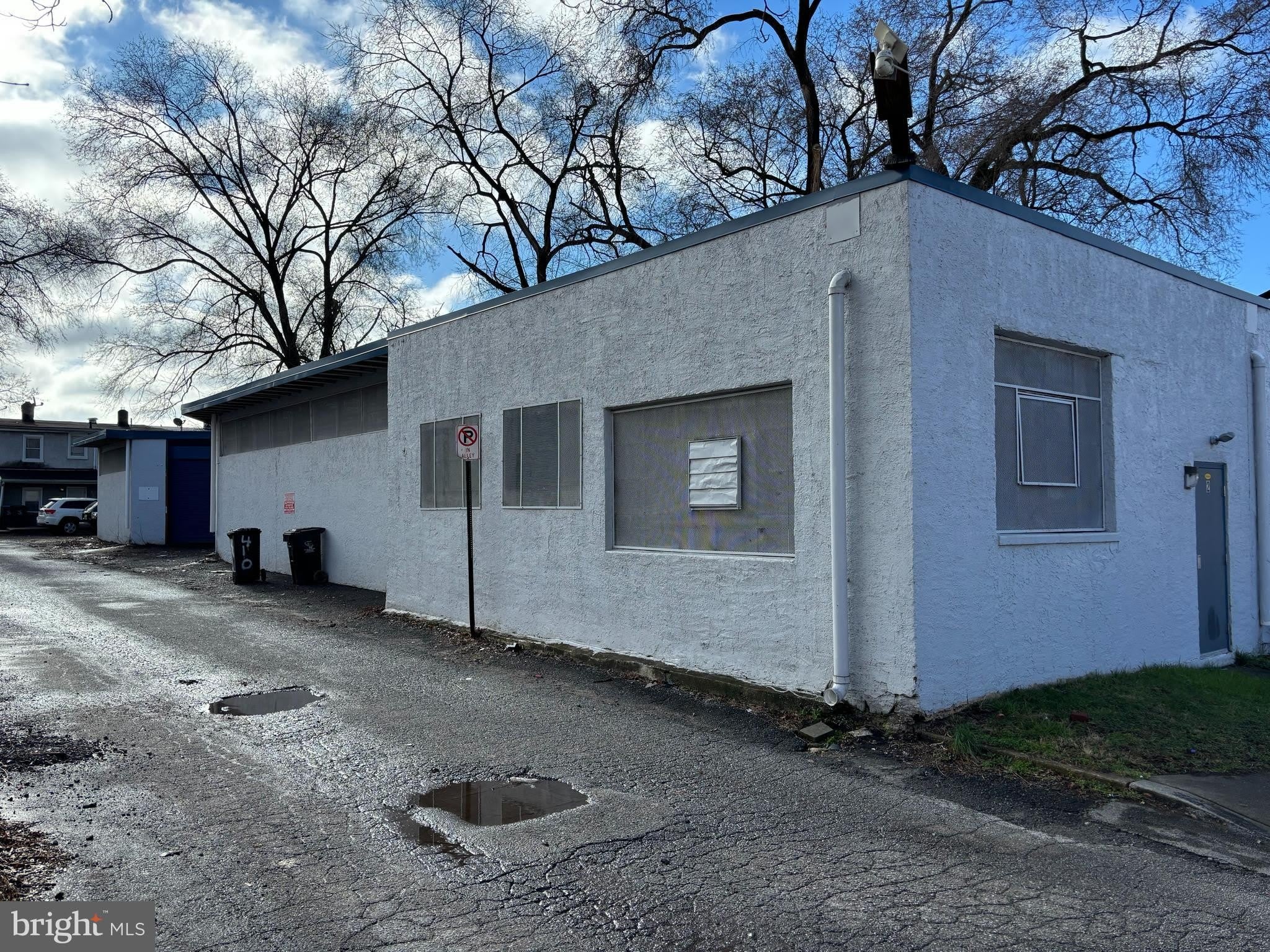 2 Noble Street – photo 1 of 221