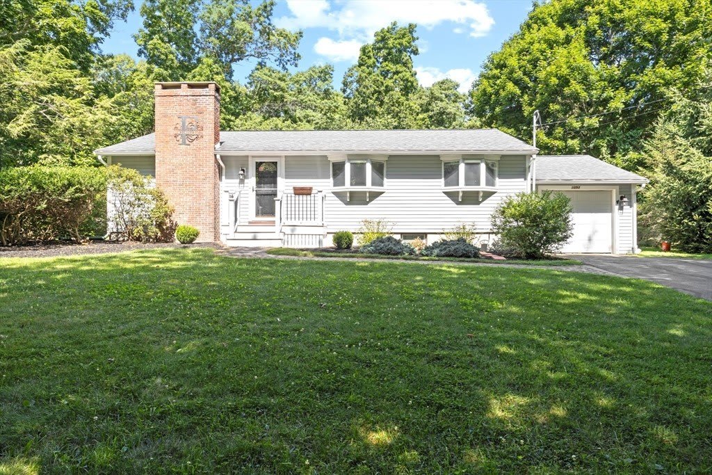 1093 Main St – photo 1