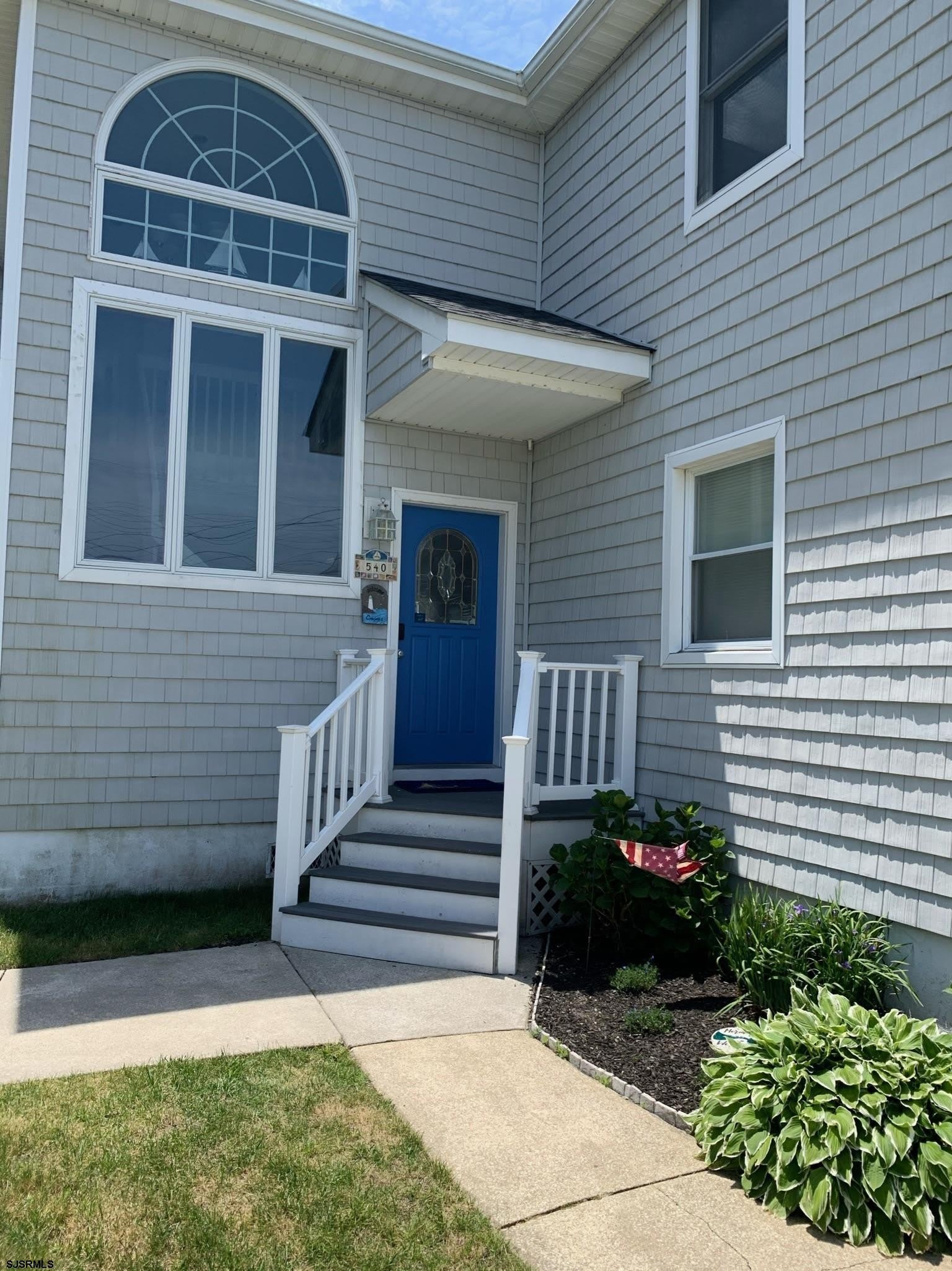 540 W Shore Dr – photo 1