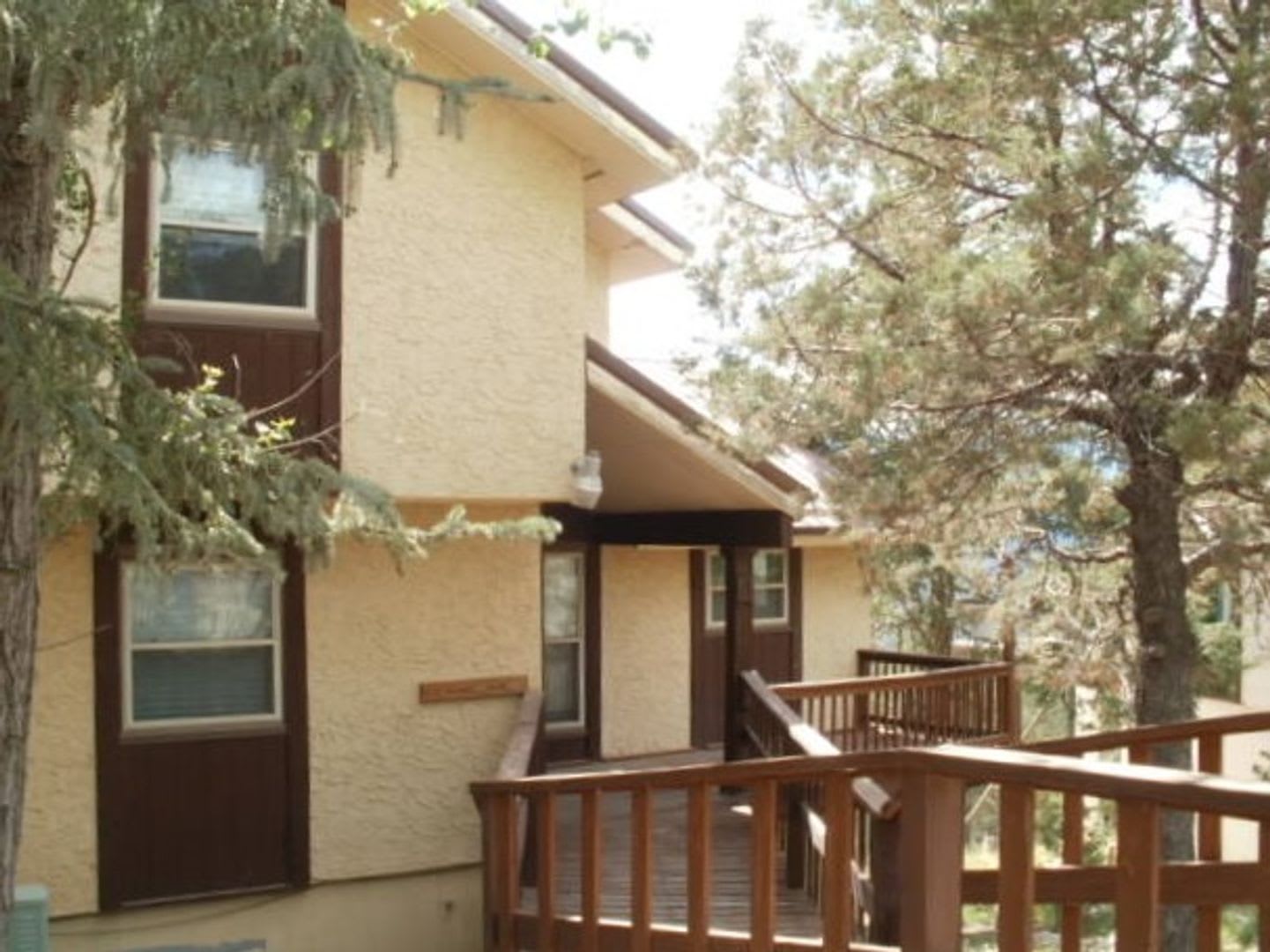 MOVE IN SPECIAL!!! Large Townhome with Views of Sierra Blanca and IMG lake – photo 1 of 30