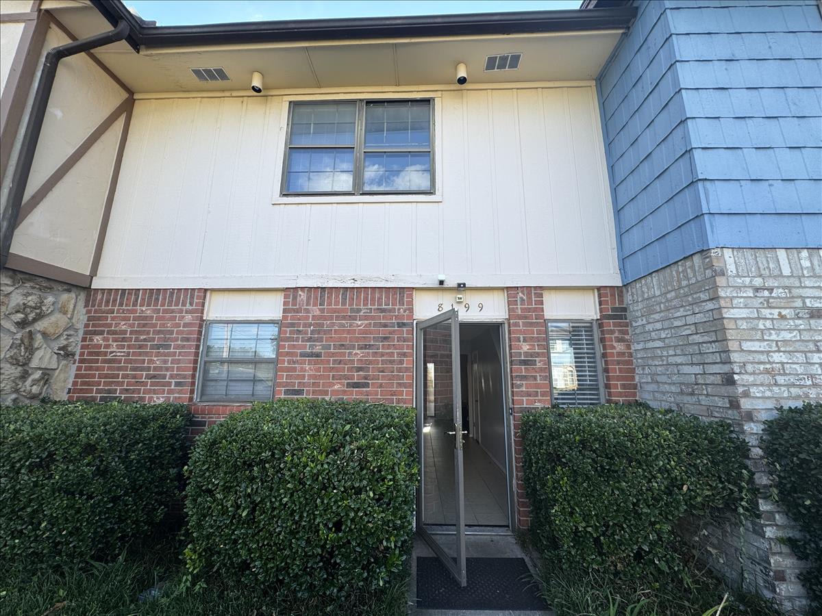8199 Northwest 23Rd Street – photo 1