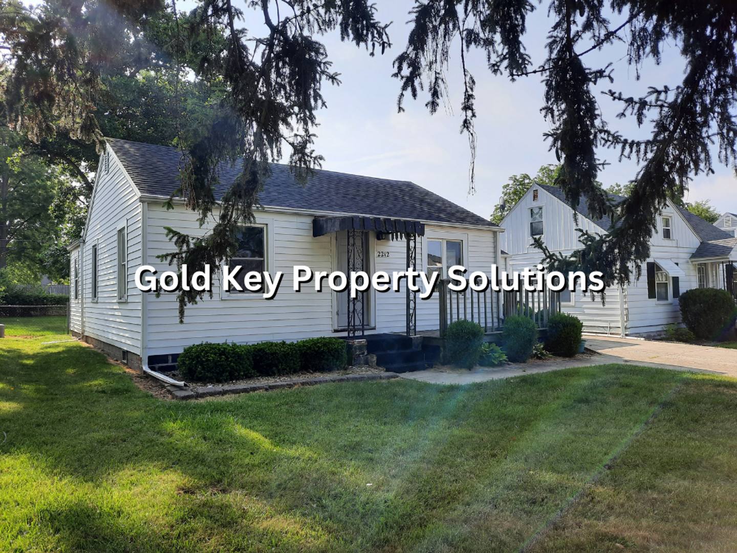 MUNCIE 4 BR 1 BA House Near Ball State with Washer/Dryer and Fenced Back Yard NO SECTION 8 – photo 1