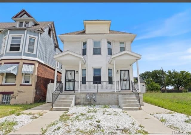 885 Clairmount Street – photo 1