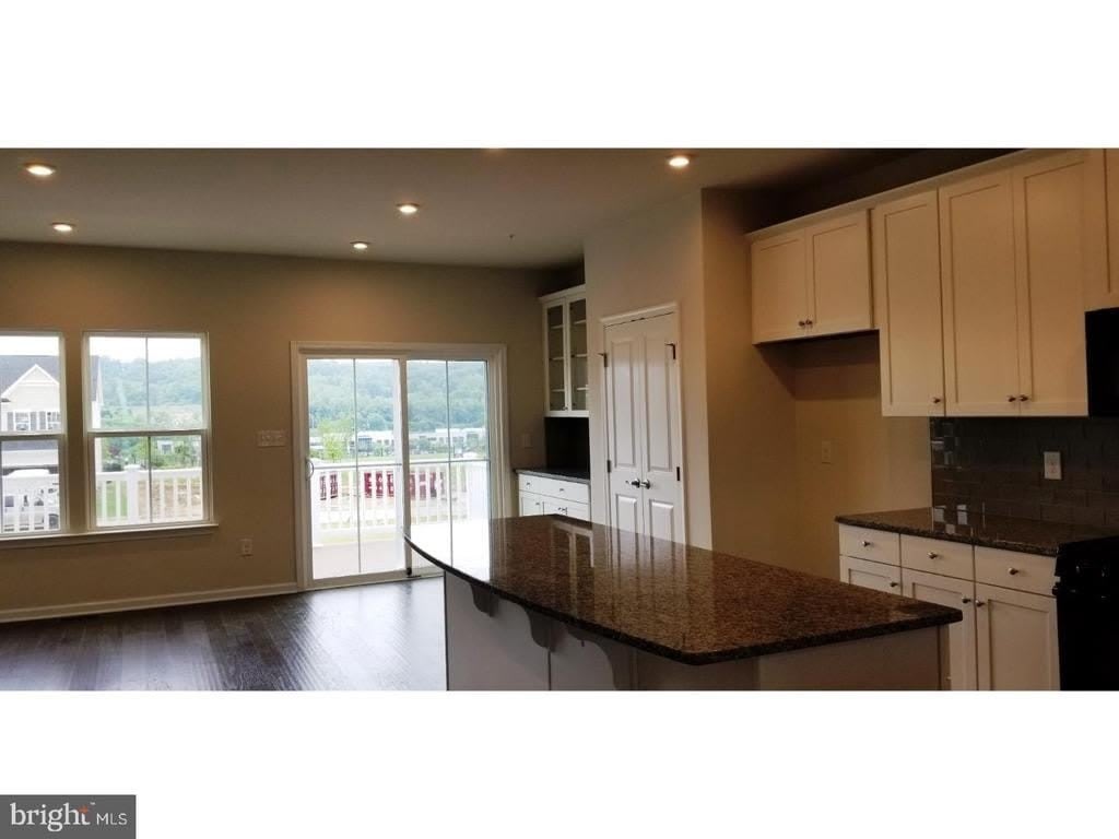 510 SAPPHIRE DRIVE – photo 1