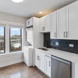 2522 West Superior Street – photo 1
