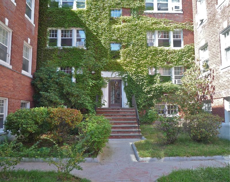 22 Fairbanks St – photo 1