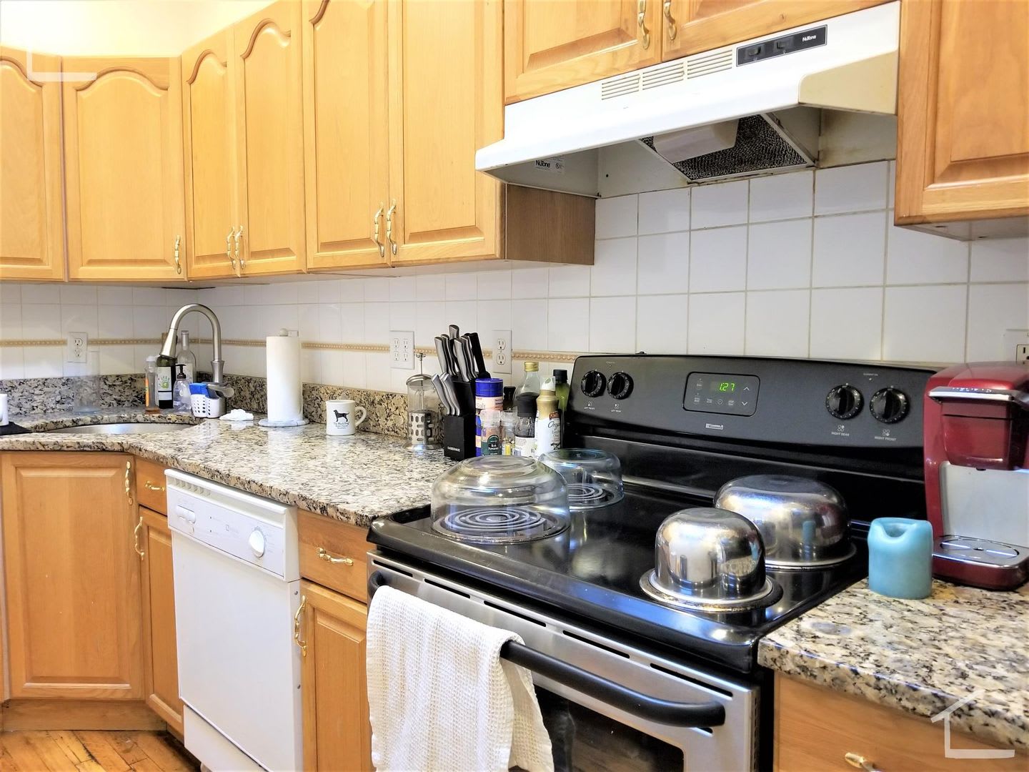 Charming 3 Bedroom – photo 1