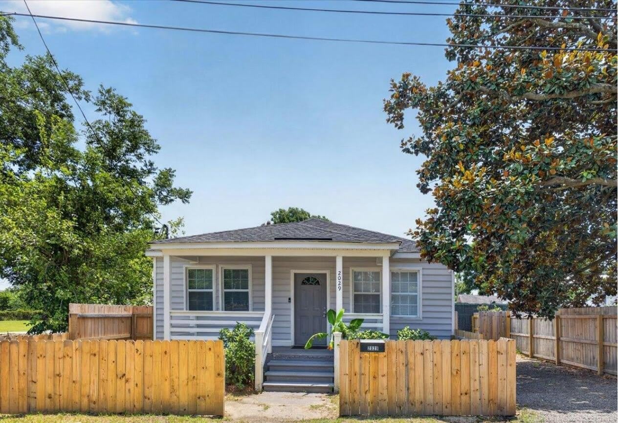 2029 Saint Francis Street – photo 1