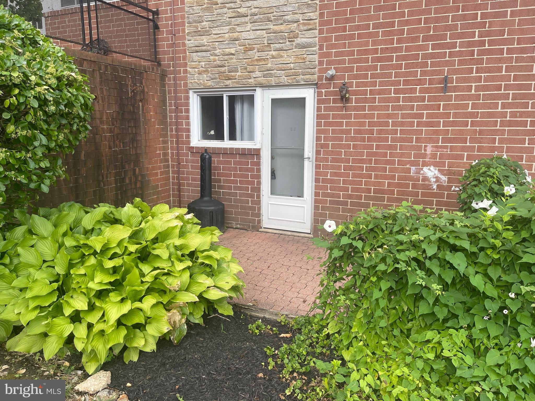 505 EPSOM Road – photo 1
