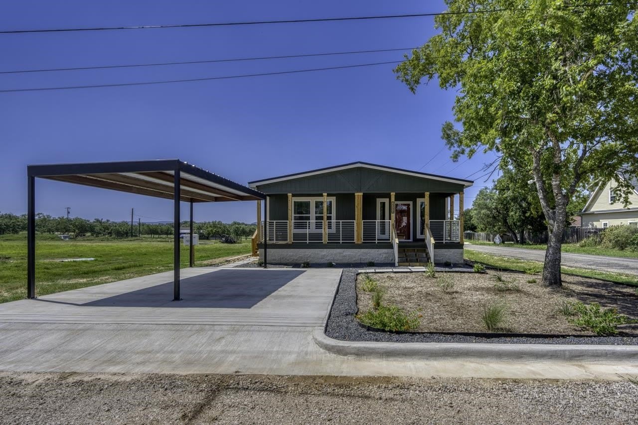 1200 E Green Street – photo 1 of 29