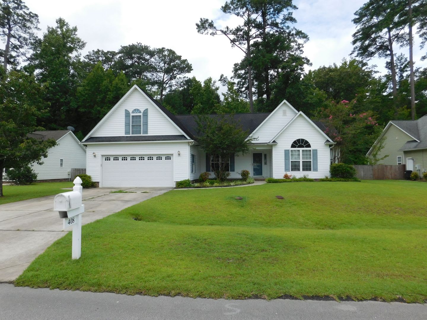 408 Sweet Gum Way located in the Croatan Woods Subdivision – photo 1 of 44