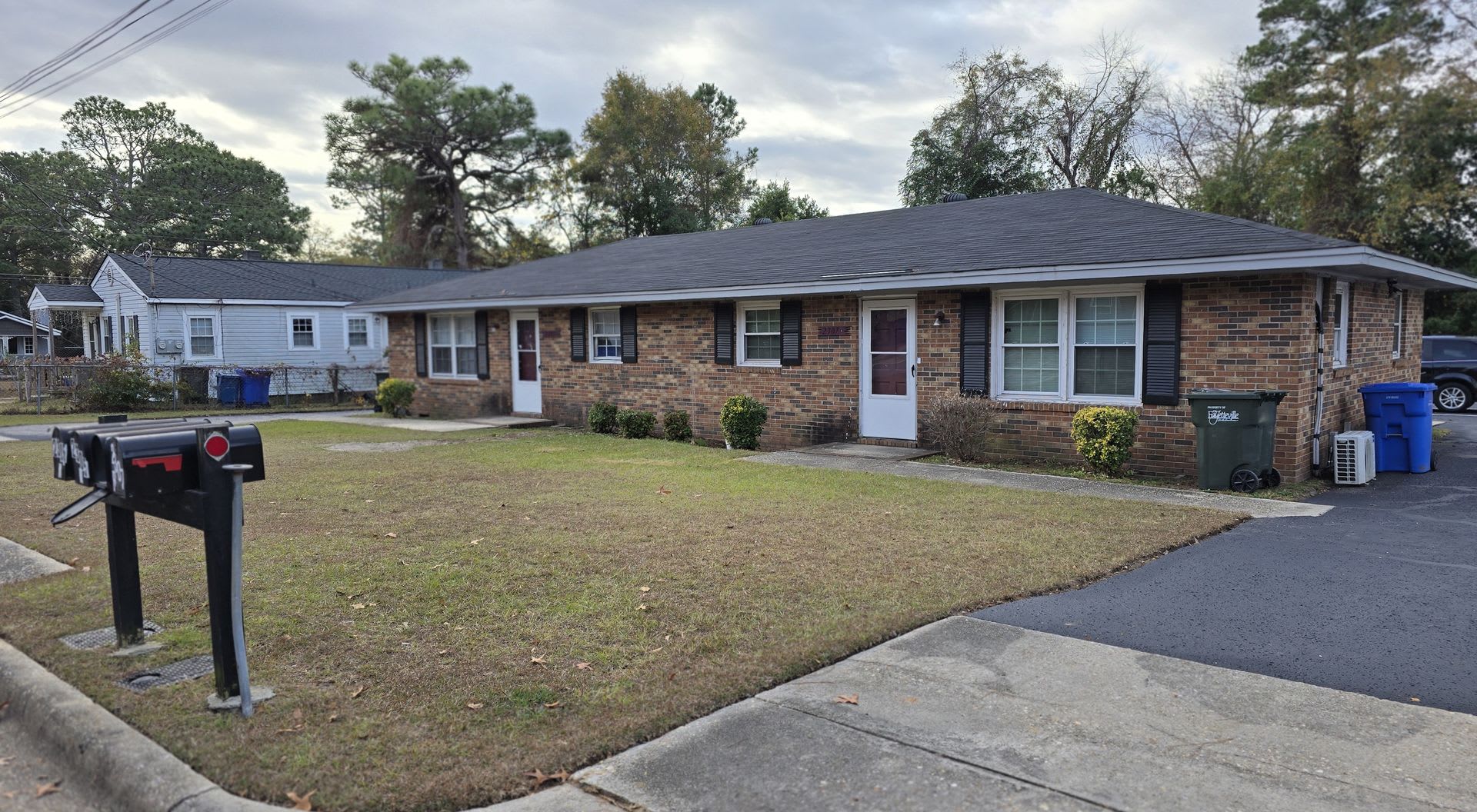 2305-B Emily ~ Broad Acres ~ 2 WEEKS FREE! – photo 1