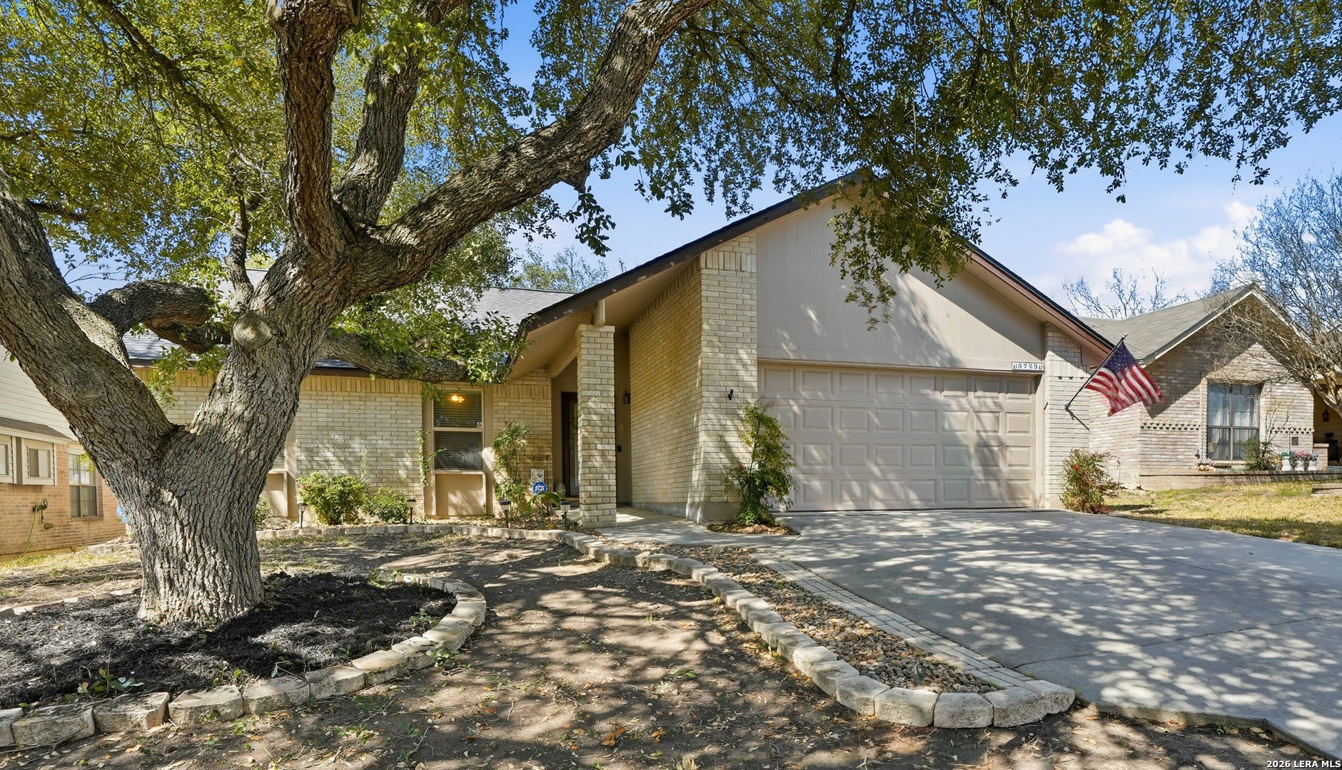 3729 Hunters Glen – photo 1