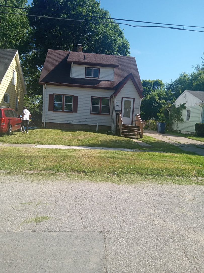 Welcome Home! Now Leasing 3bd in Flint, Michigan – photo 1