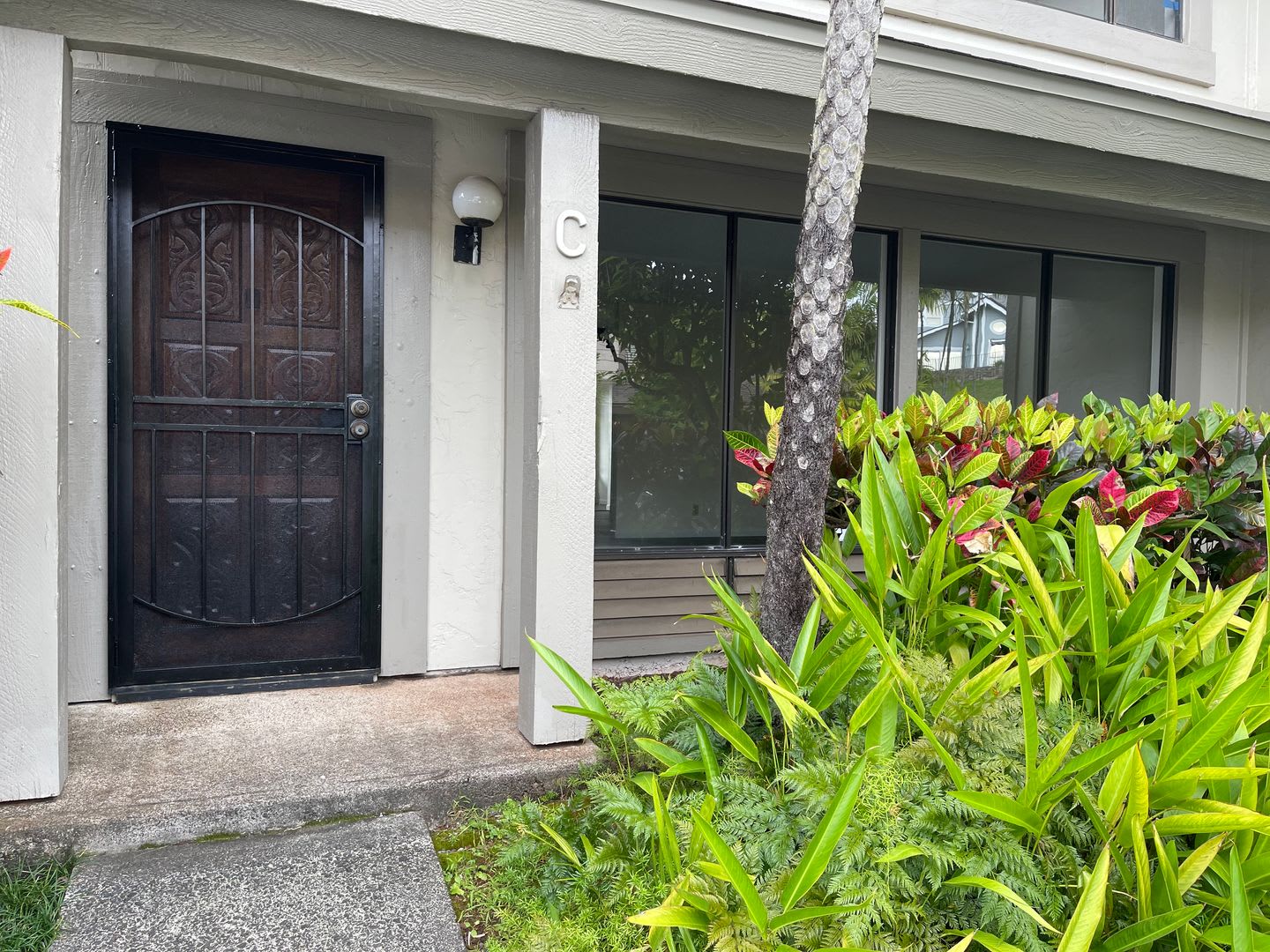 Aiea Townhome – photo 1 of 17