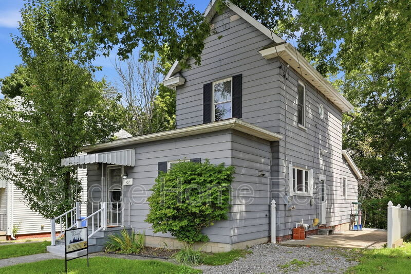 507 Cherry St – photo 1 of 36