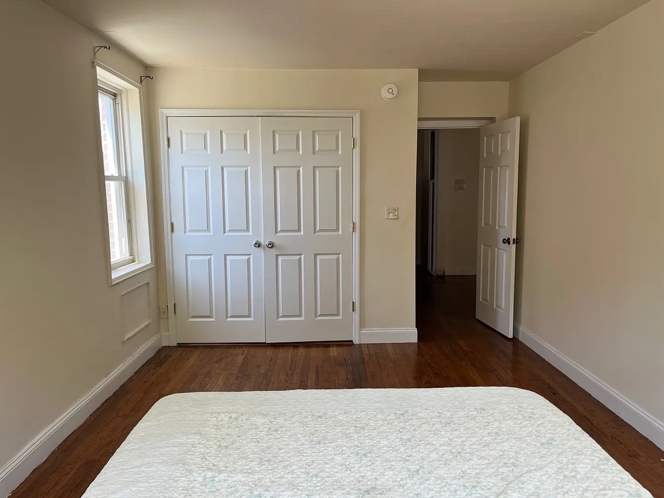 709 Warburton Ave Apt 4G – photo 1 of 5