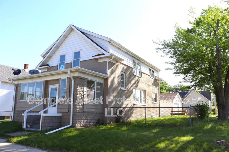 1216 Kentucky St – photo 1 of 9