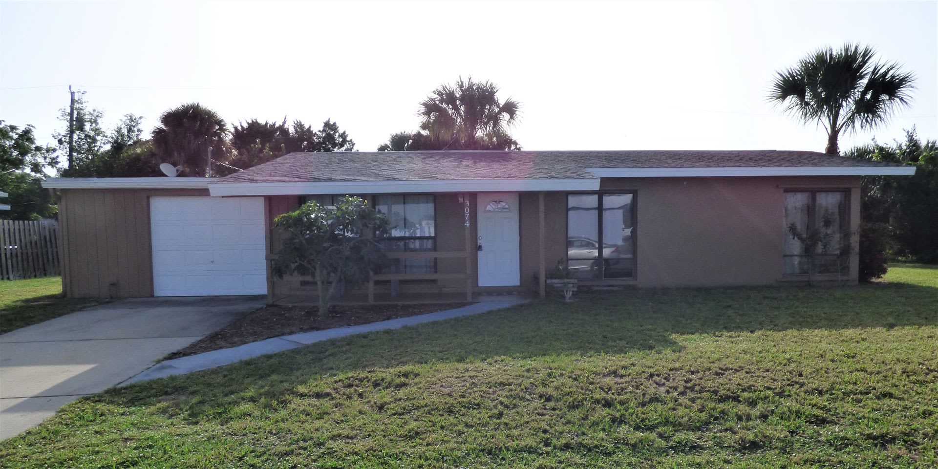2/2/1 Harbor Heights Home – photo 1 of 31
