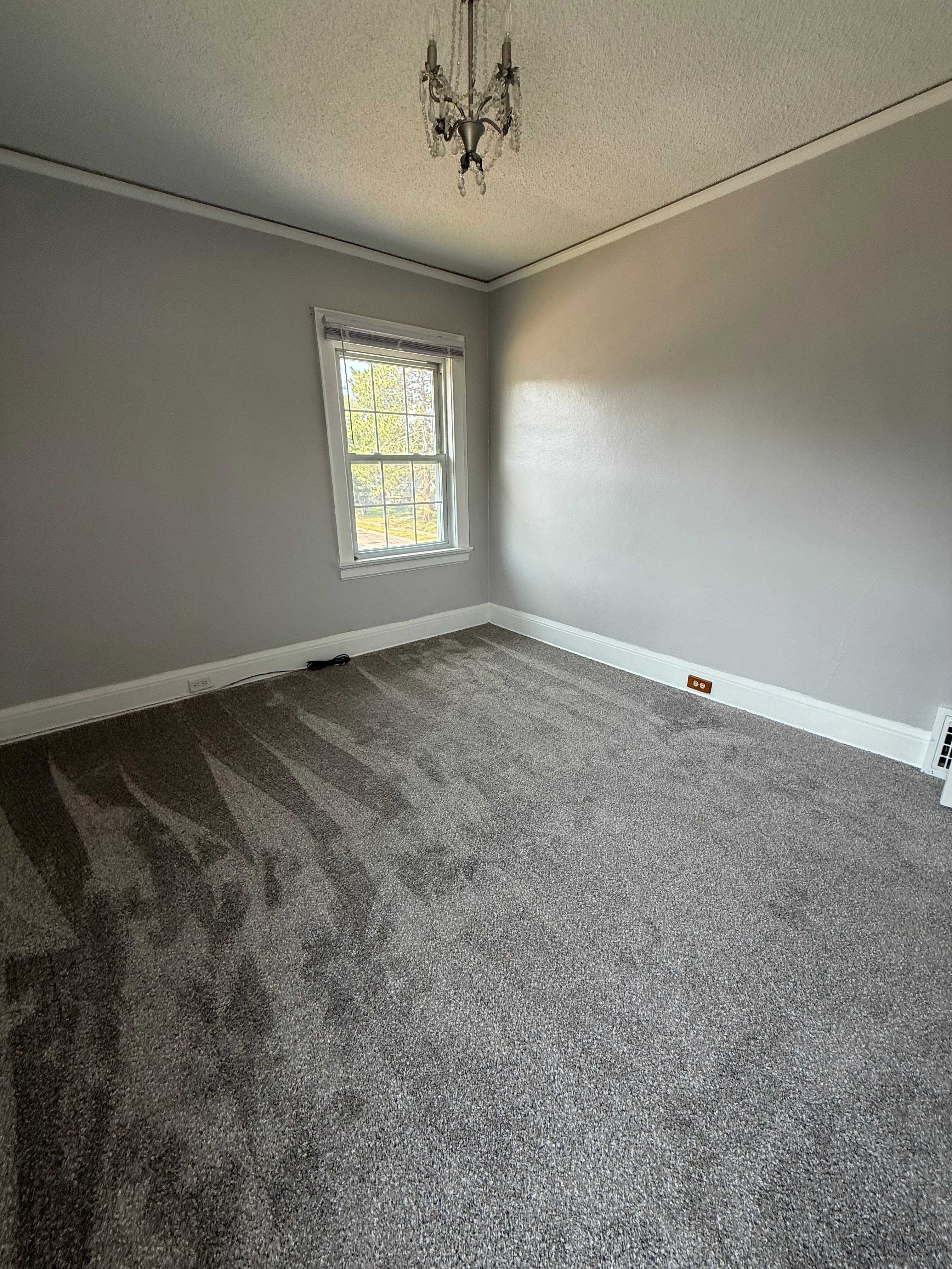 1914 Lawn St – photo 1 of 6