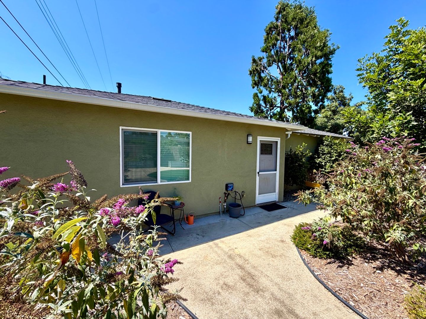 140 Princeton Ave – photo 1 of 18