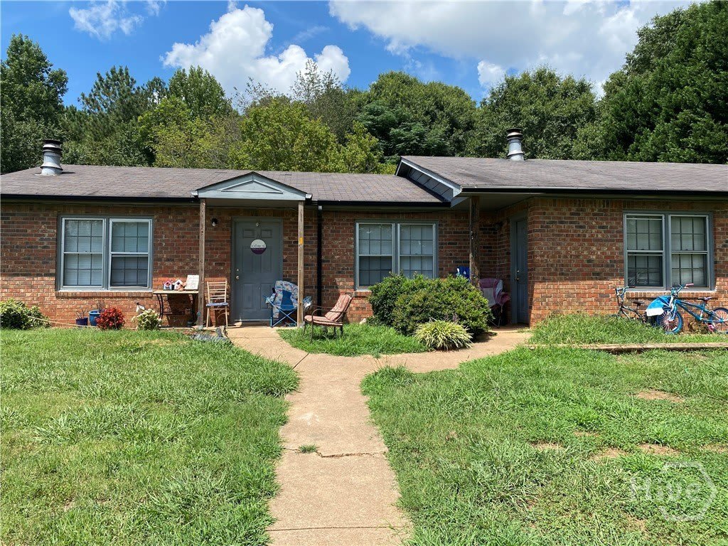 1260 Aiken Road – photo 1 of 7