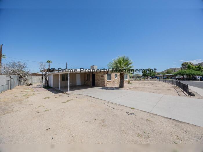 2130 West Cortez Street – photo 1