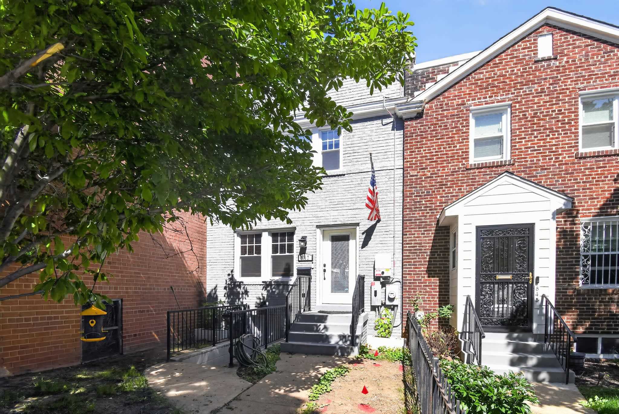 847 20th Street Northeast – photo 1
