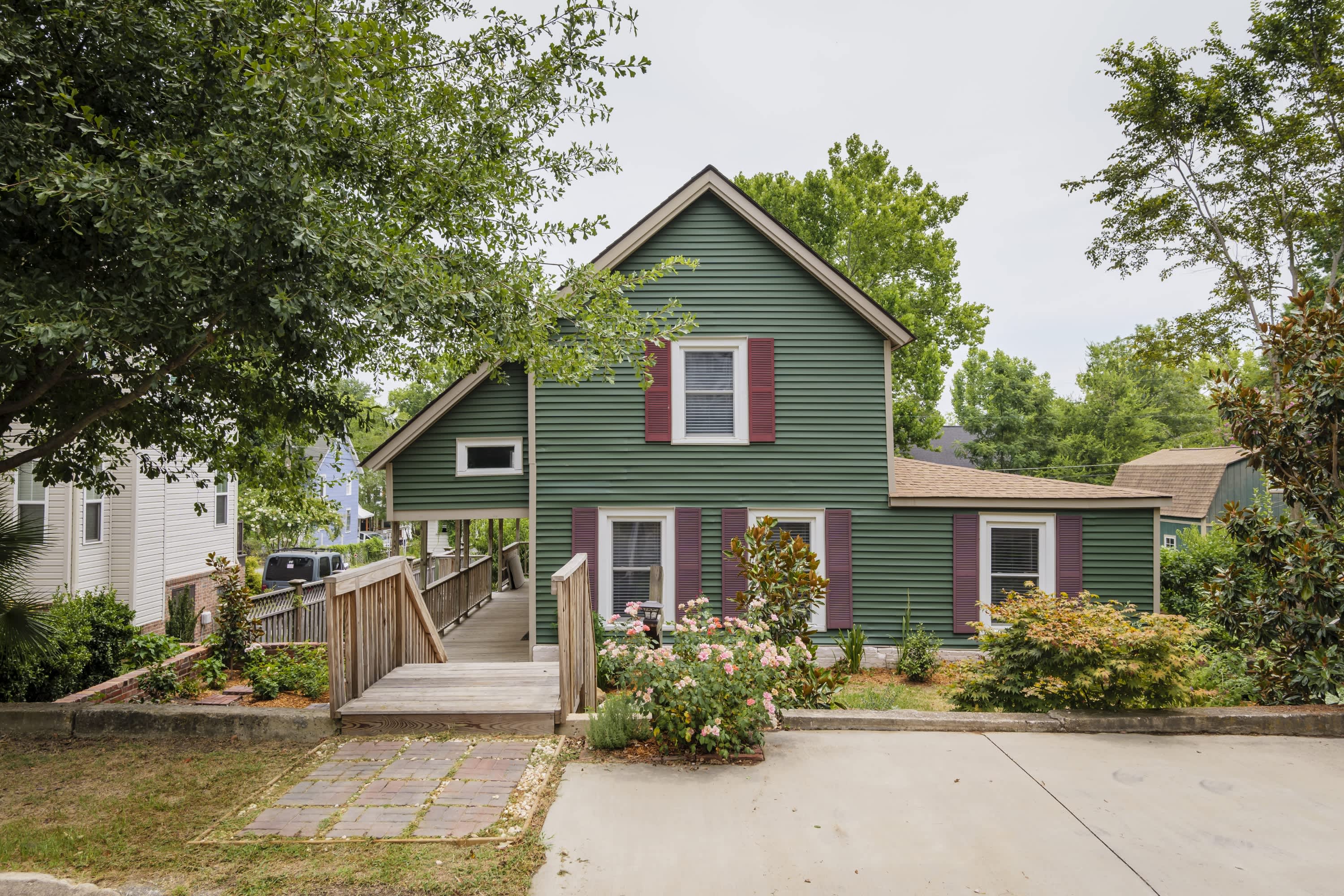 319 Oliver Street – photo 1 of 213