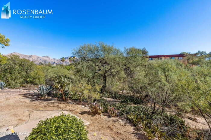 6332 North Barcelona Lane