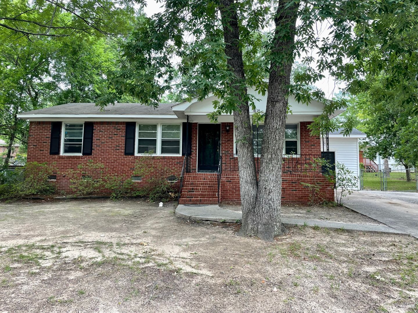 Southeast Columbia – photo 1