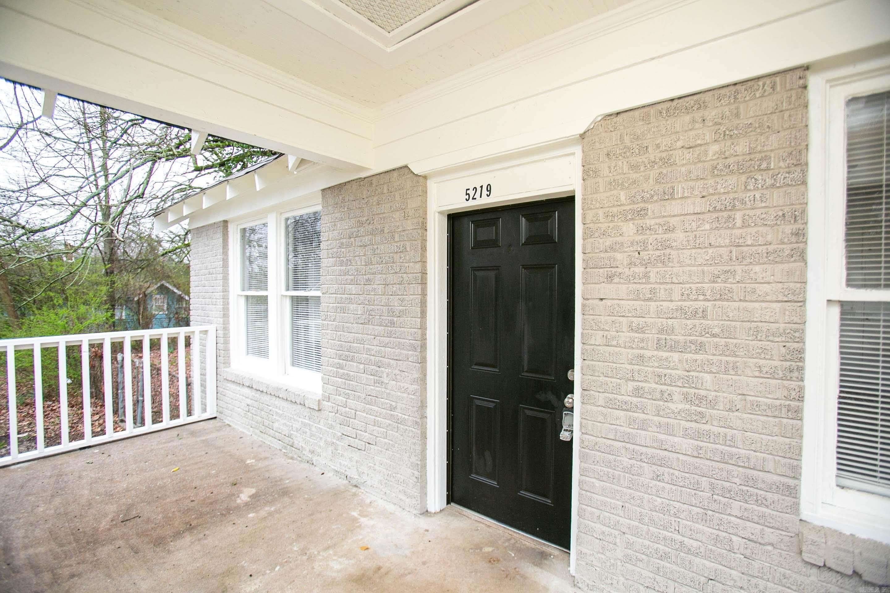 5219 W 29th Street – photo 1 of 23