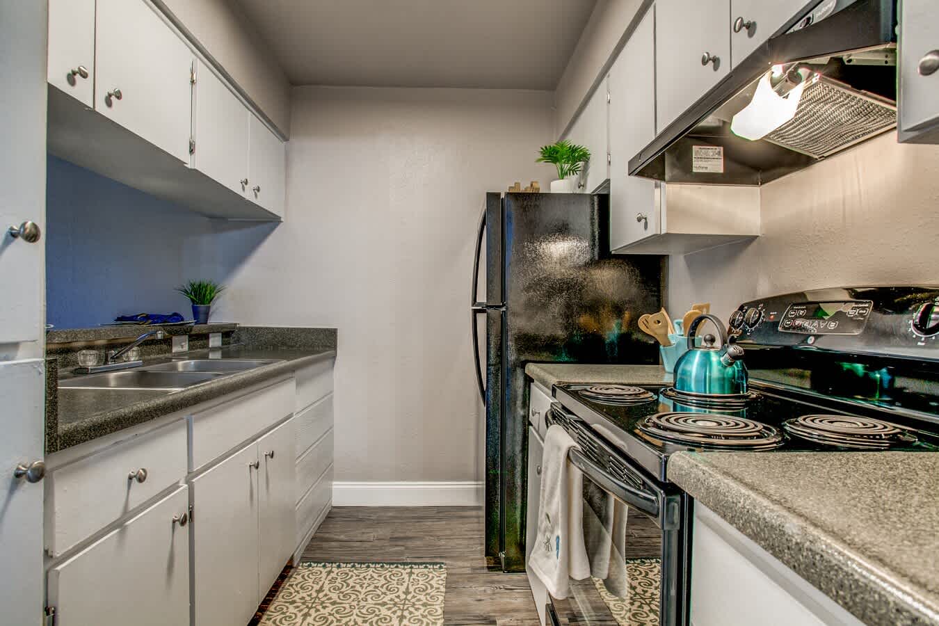 Legacy Apartments – photo 1